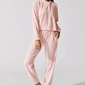 DONNI TERRY HENLEY SWEATSHIRT NWOT